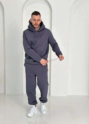 Мужской спортивный костюм на флисе