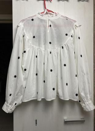 Ошатна, жіночна блуза з вишивкою і мереживом9 фото
