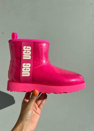 Ugg mini