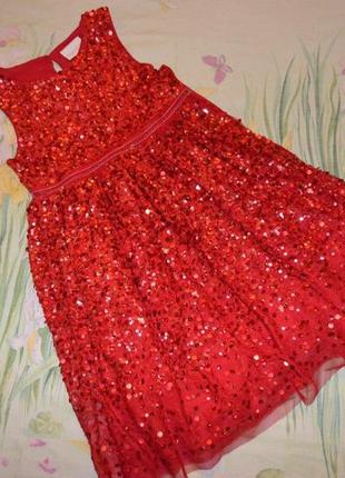 Праздничное новогоднее платье в пайетках на девочку