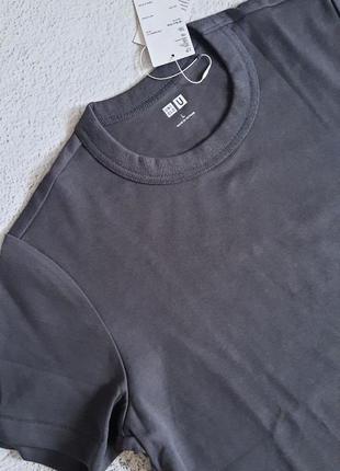 Футболка uniqlo розмір s  l dark grey 085 фото