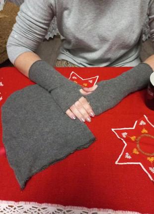 Кашемировый набор шапка +митенки ручной работы