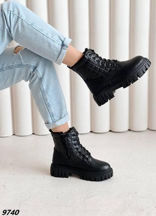 Черные женские зимние ботинки2 фото