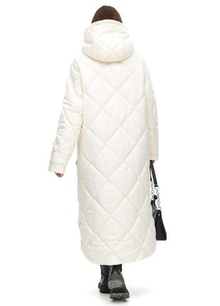 Стеганая длинная зимняя куртка молочная &lt;unk&gt; 751394 фото