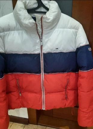 Продам пуховик tommy hilfiger