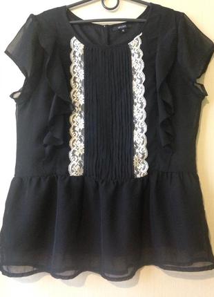 Чёрная элегантная блузка с кружевом mystify