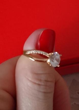 Нежное золотое кольцо с камнем, позолота2 фото