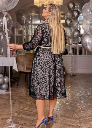 Платье красивое вечернее кружевное блестящее ниже колен миди расклешенное нарядное праздничное большие размеры3 фото