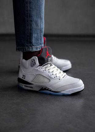 Модні зимові кросівки n!ke air jordan retro 5 на хутрі білі