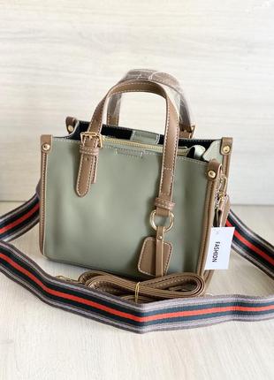 Оливкова жіноча сумочка