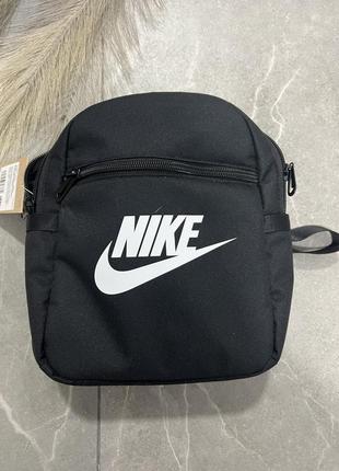 Маленький черный рюкзак nike2 фото