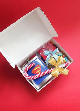 Новорічний подарунковий набір з флягою "супермен"3 фото