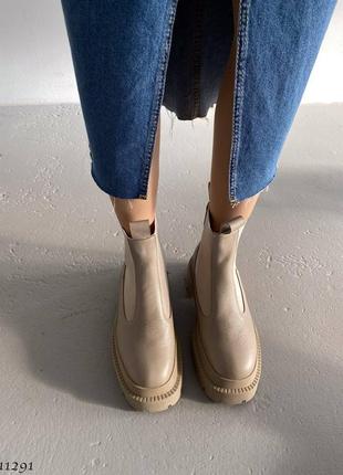 Бежевые натуральные кожаные зимние ботинки челси с резинками на резинках толстой подошве кожа зима беж визон3 фото