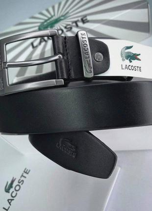 Мужской ремень lacoste черный в подарочной коробке.