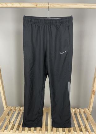 Нейлоновые спортивные штаны nike