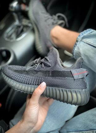 Кросівки adidas yeezy 350 v2 black reflective laces кросівки5 фото