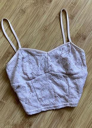 Топ на бретелях