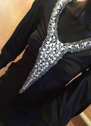 Чорне плаття з перлами1 фото