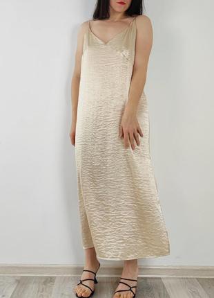 Сатинова сукня на бретельках кольору шампанського h&m3 фото