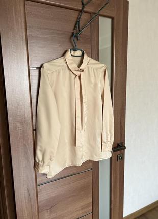 Стильная шелковая рубашка с поясом размер м