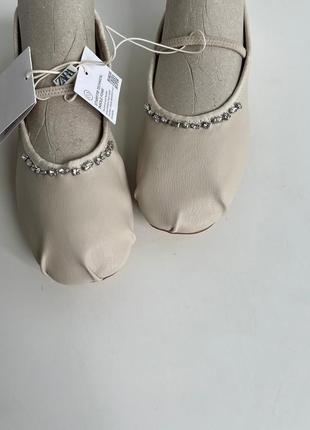 Zara туфлі