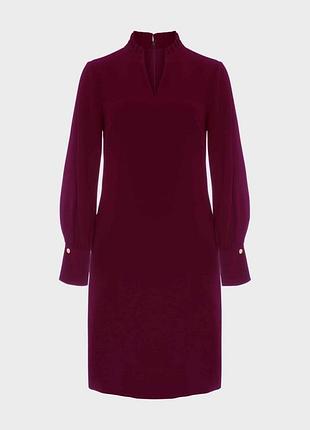 Платье от английского бренда