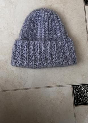 Очень теплая шапка ручной работы