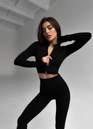 Спортивный бесшовный фитнес костюм рубчик 2в1 рашгард и лосины пуш-ап