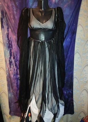 Готическое ведьмское платье с сеткой