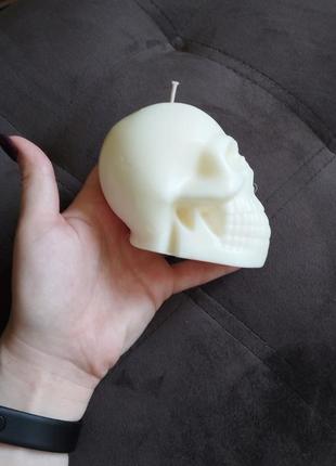 Свеча череп