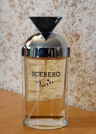 Iceberg twice, розпивши оригінальної парфумерії