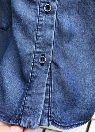 Укороченная джинсовая рубашка,реглан рукав,блуза с накладными карманами по груди6 фото