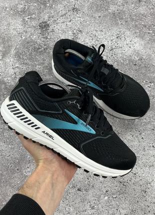 Brooks ariel 20 чоловічі кросівки розмір 40