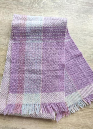 Теплый шарф шерстяной зимний в клетку шарфик красивый розовый шотландский брендовый с бахромой3 фото