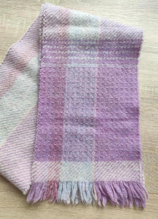 Теплый шарф шерстяной зимний в клетку шарфик красивый розовый шотландский брендовый с бахромой5 фото
