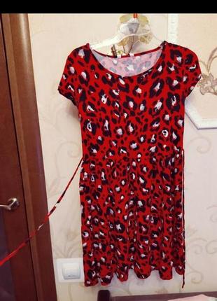 Червоне леопардове плаття 3