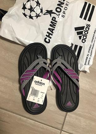 Шльопанці adidas! розмір 33-34