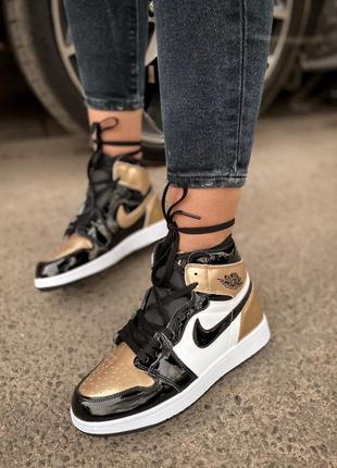 Кроссовки jordan 1 retro high patent gold toe кросівки