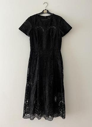Кружевна сукня