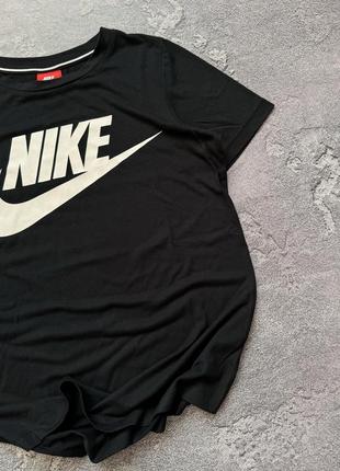 Nike swoosh wmns xs tee t-shirt найк свуш чорна футболка майка поло большое лого4 фото
