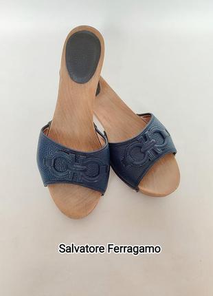 Сандалі дерев'яні salvatore ferragamo вінтажні клоги стукалки clog босоніжки salvatore ferragamo шльопанці