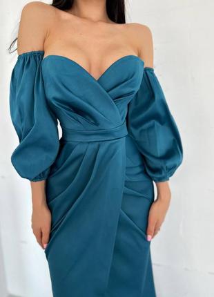 Роскошное платье со шлейфом и разрезом от бедра🥰2 фото