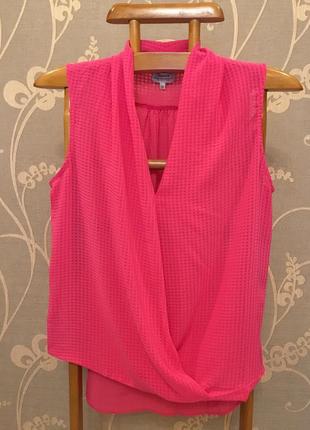 Величезний вибір красивих блуз і сорочок.