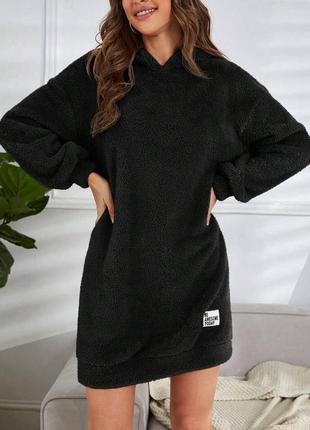Теплое махровое платье туника с капюшоном свободного кроя короткая с рукавами теплая зимняя10 фото