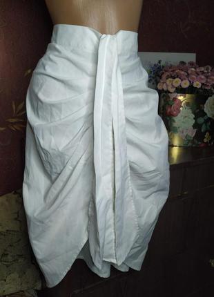 Белая юбка асимметричная с пуговицами от prettylittlething4 фото