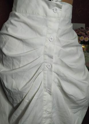 Белая юбка асимметричная с пуговицами от prettylittlething5 фото