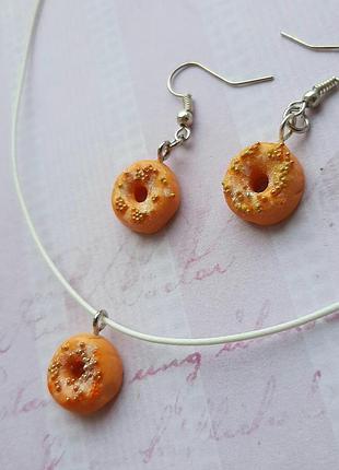 Необычный комплект украшений ручной из полимерной глины серёжки кулон пончики выпечка сладости