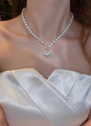 Стильное женское ожерелье с жемчугом и подвеской в виде сердца