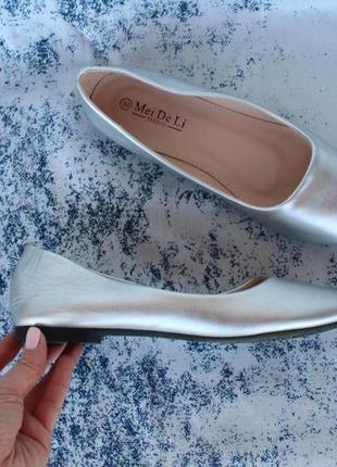 Срібні балетки, туфлі 37, 38 розміру на низькому ходу