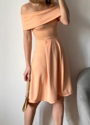 Вечернее платье персикового цвета2 фото